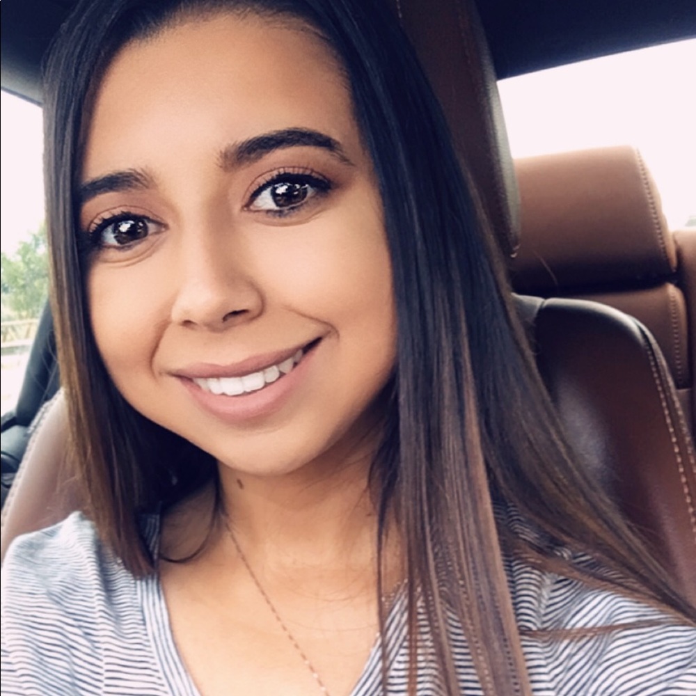 Meet your Posher, Erica